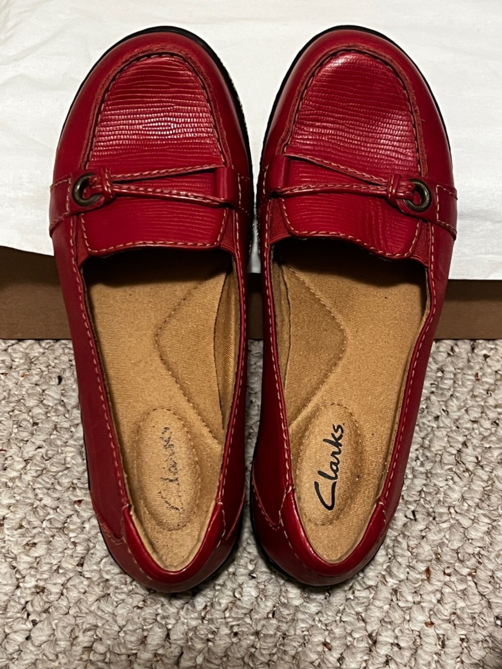 Clarks Red Leather Slip-On Driving Loafers | size 6M